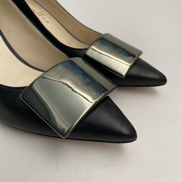 Bettye Muller Pump Black Leather Point Toe Slim 2.5" Heel Green Plate 6.5 - Picture 3 of 11